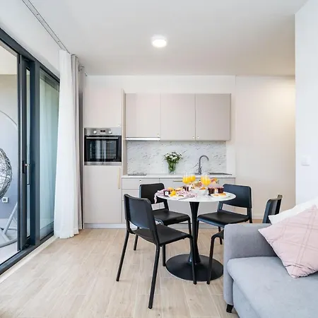Olive Family House Apartment Mlini Exterior photo