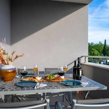 Olive Family House Apartment Mlini Exterior photo