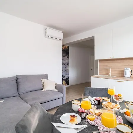 Olive Family House Apartment Mlini Exterior photo