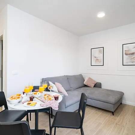 Olive Family House Apartment Mlini Exterior photo