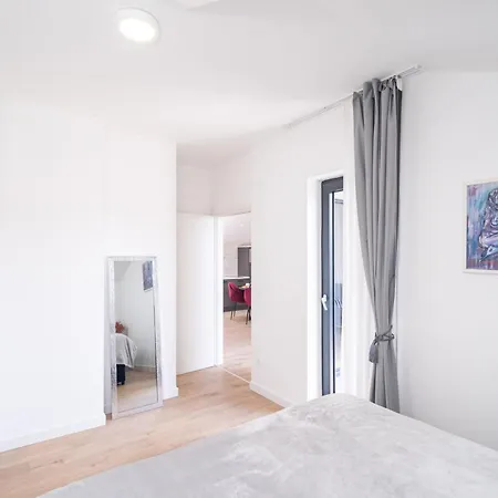 Olive Family House Apartment Mlini Exterior photo