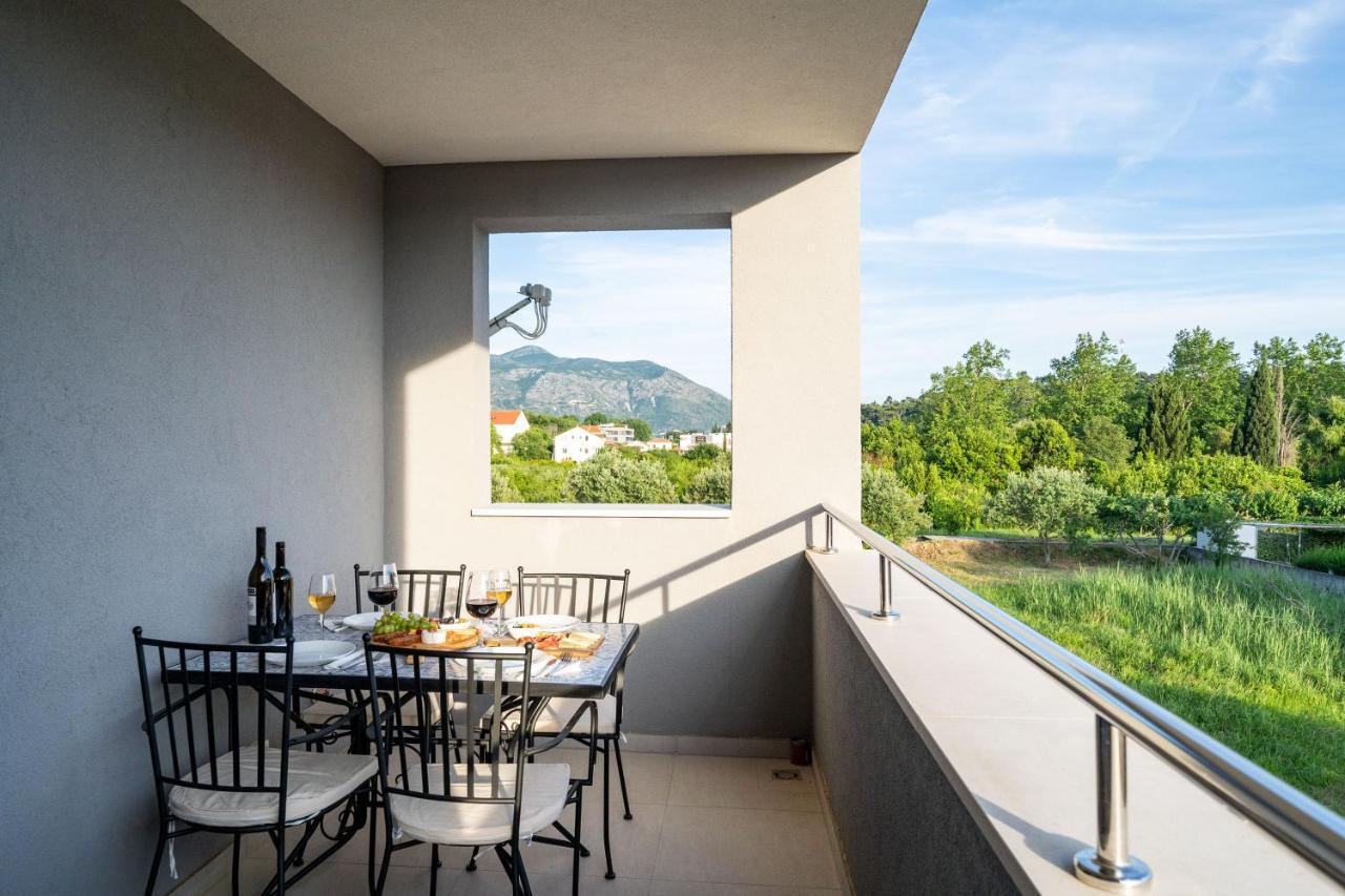 Apartment Olive Family House Mlini