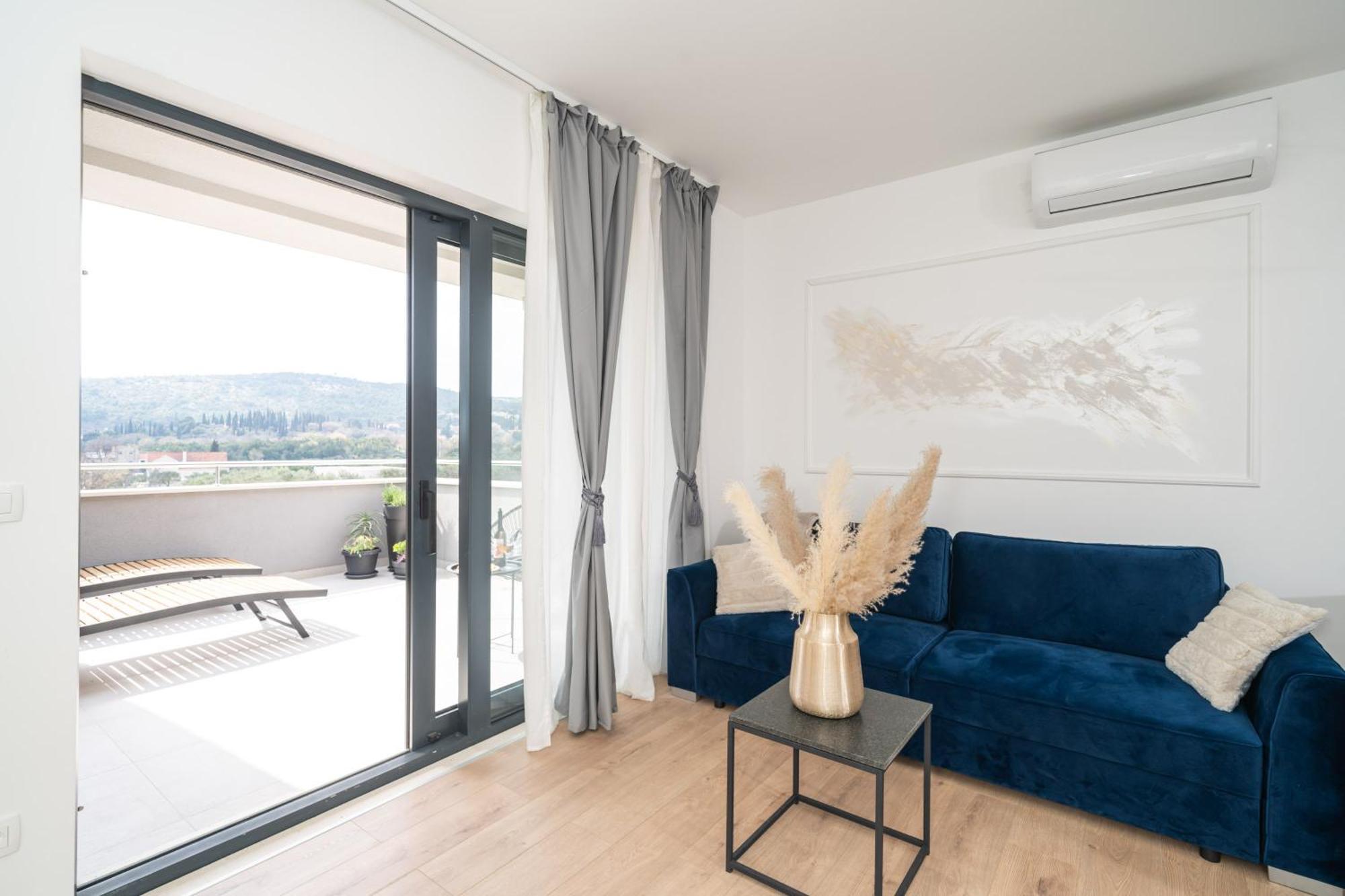 Apartment Olive Family House Mlini